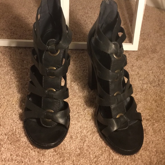 Shoes - Picture 2 of 3